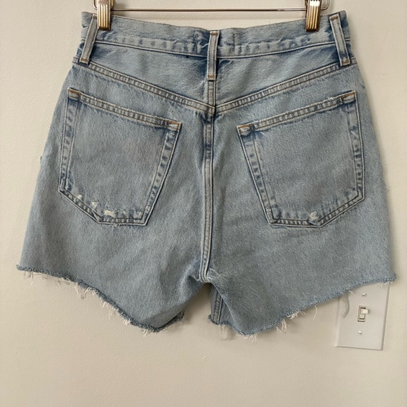 AGOLDE Riley Denim Short in Groove - Picture 8 of 11